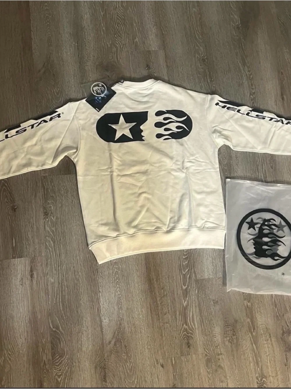 Reebok White Crewneck Sweatshirt with Black Logo and Sleeve Graphics